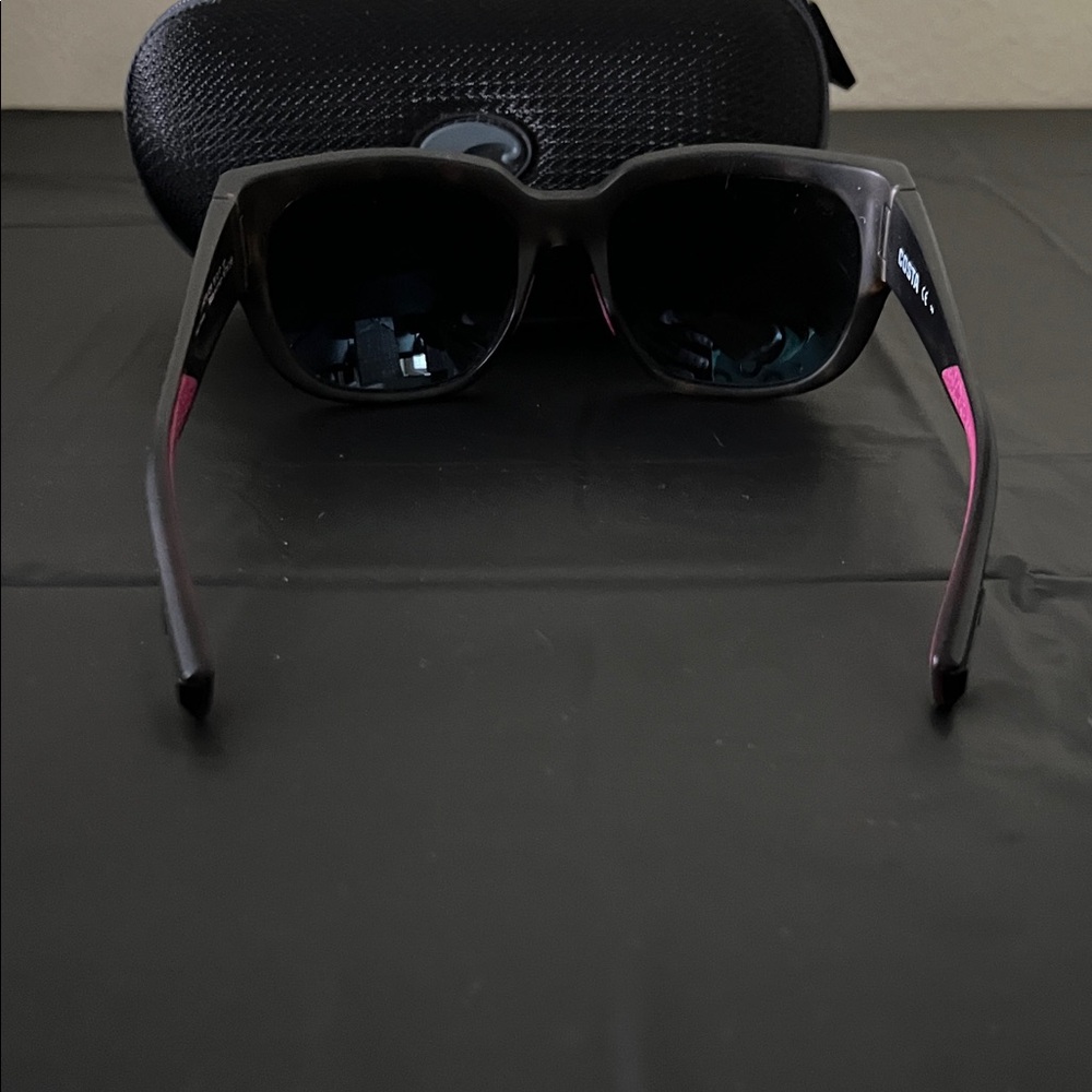 Like New Costa waterwoman Tortoise Sunglasses  with Blue mirror Lenses - Picture 4 of 7